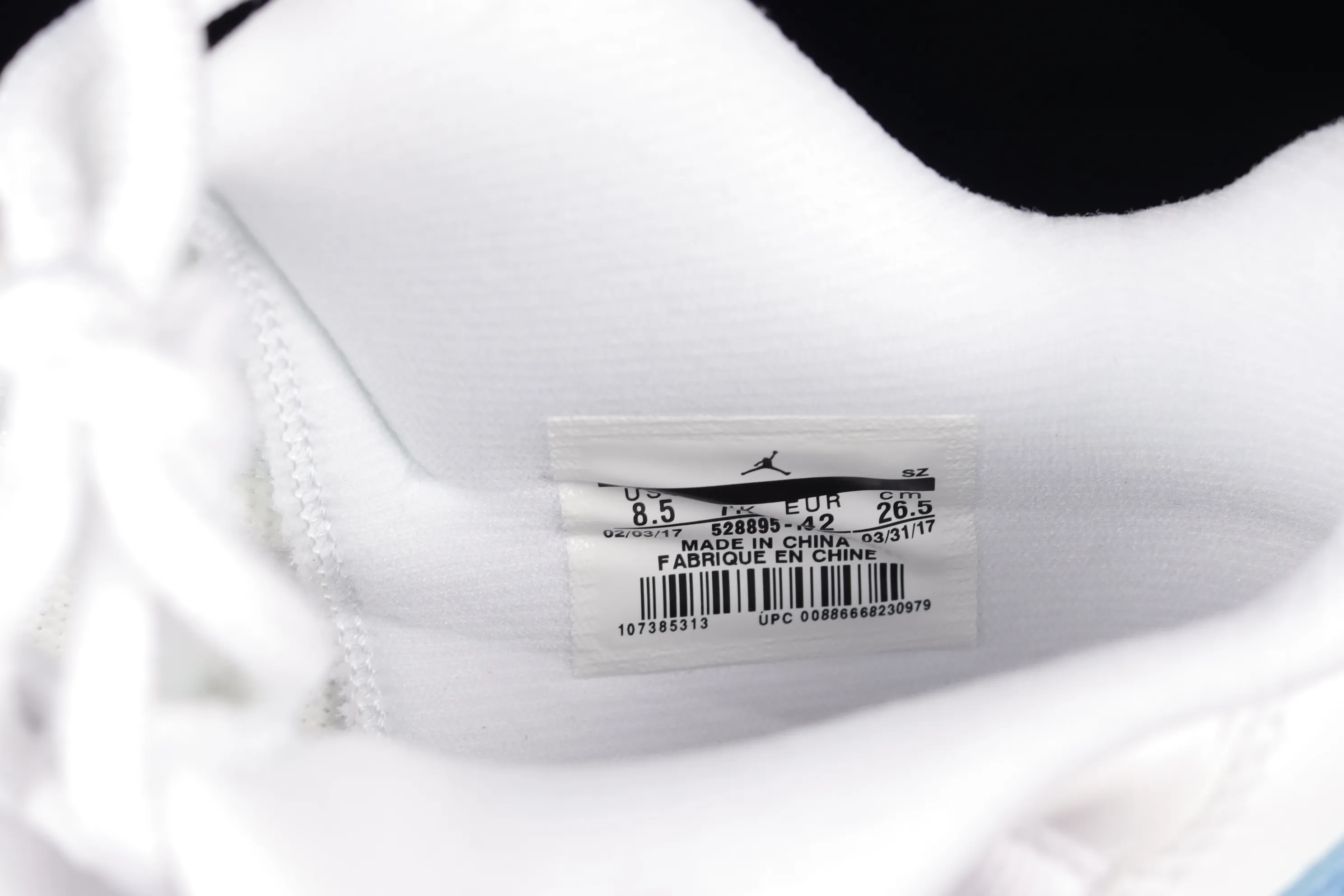 All categories Air Jordan Jordan series basketball shoes Air Jordan 11 F version Air Jordan 11 Low "Carolina" AJ11 Joe 11 white and blue first layer genuine carbon 528895-106